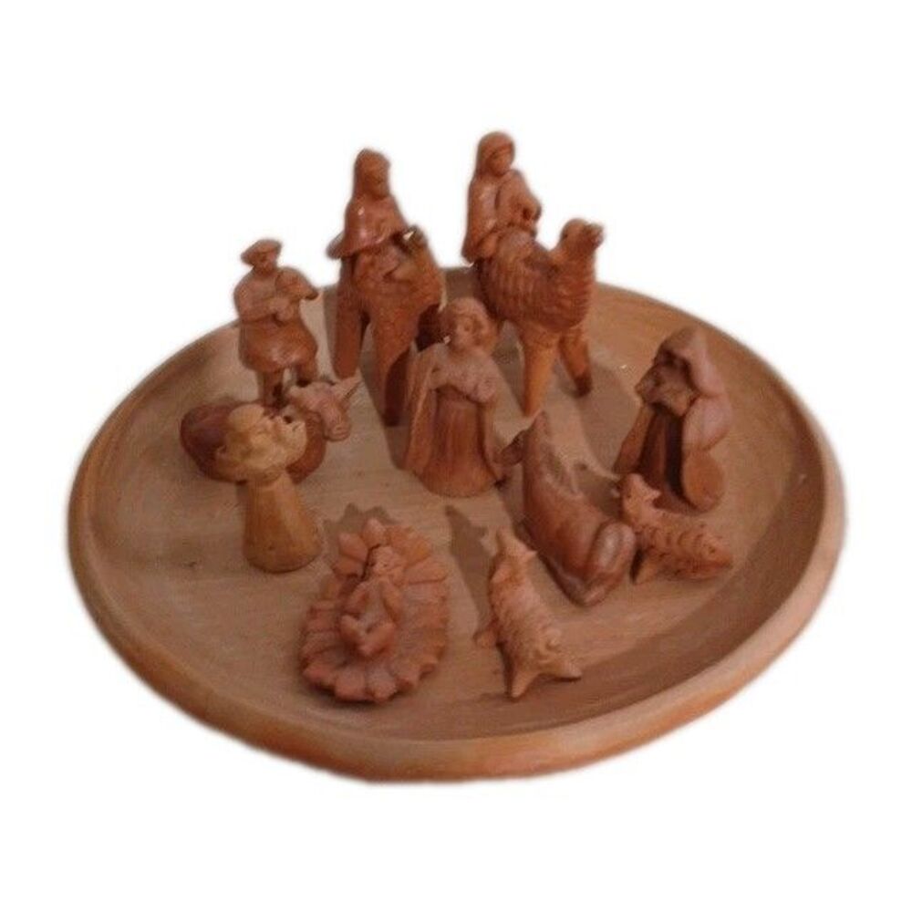 VTG Terrocotta Figurines Pottery Christmas Scene 13 PC Guatemala